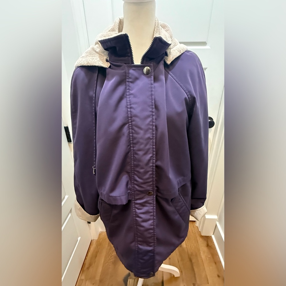 Vintage Braetan Fleece Lined Removable Hood Jacket. Purple/Tan. Size Medium.